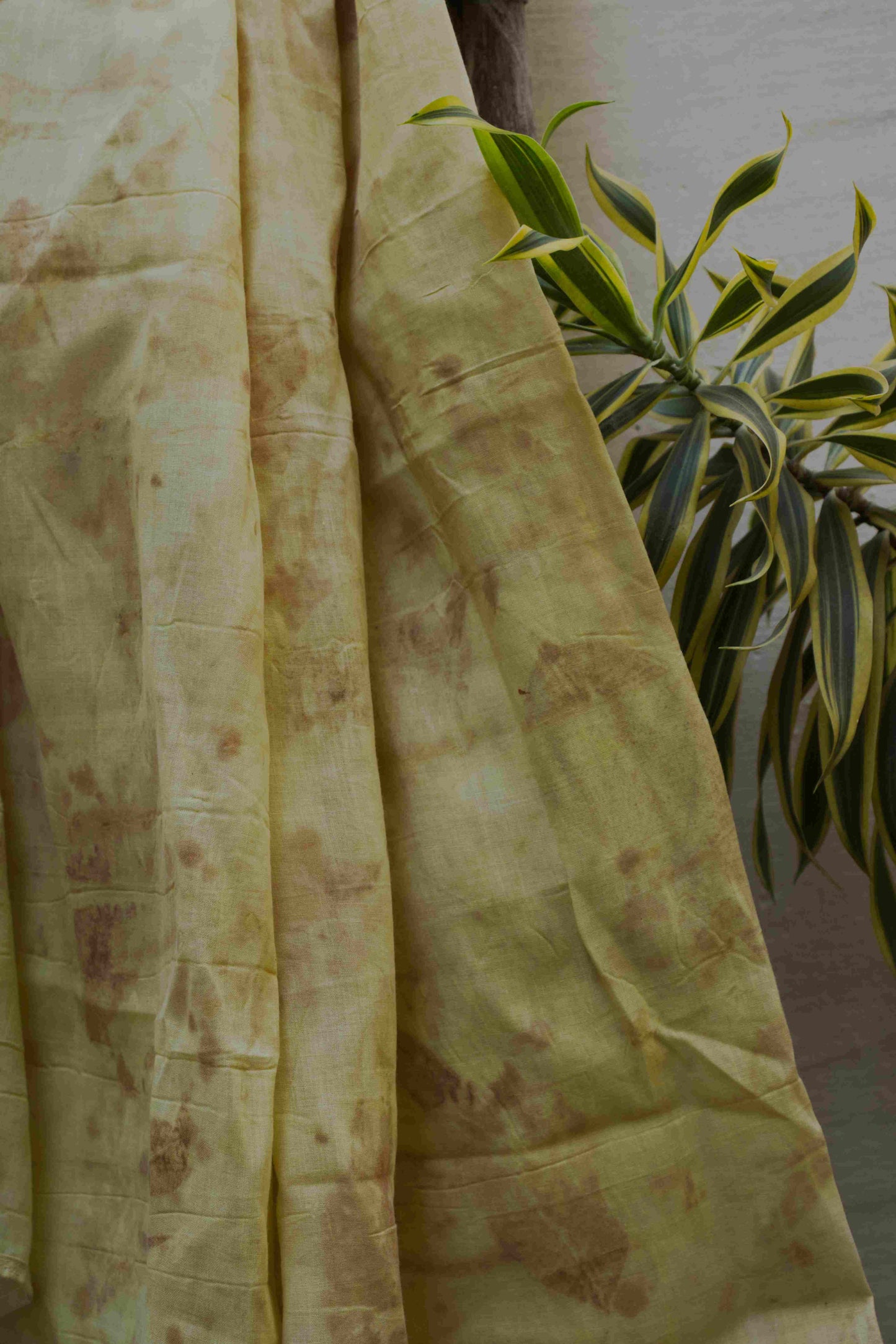 Rustle like leaves scarf