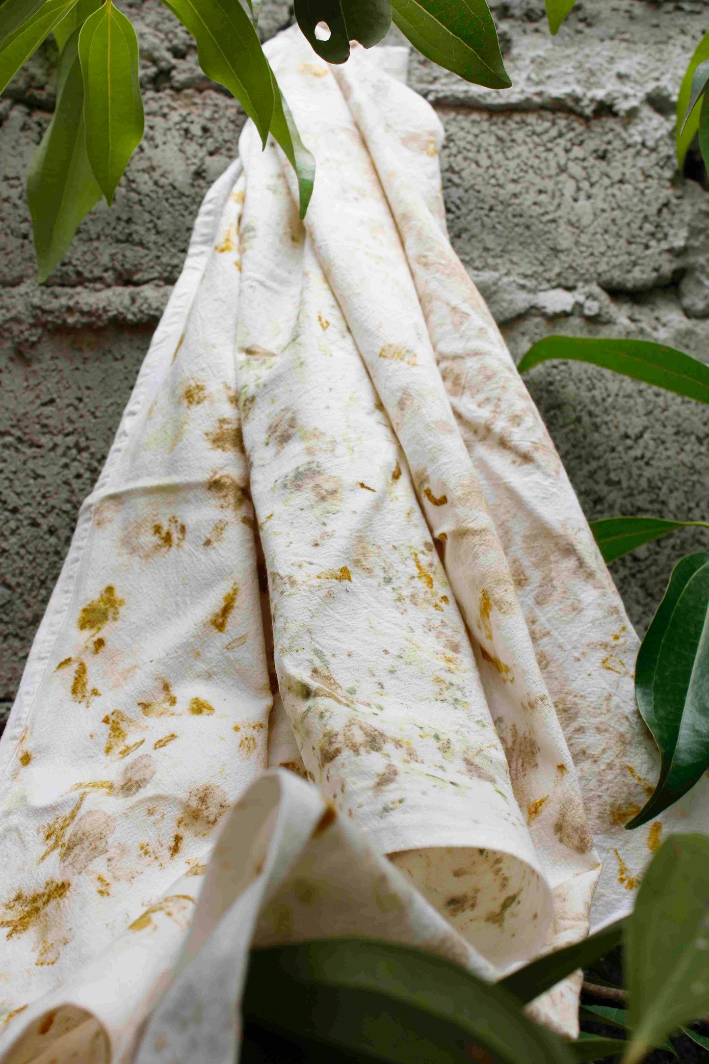 A little floral touch - Hand Towel