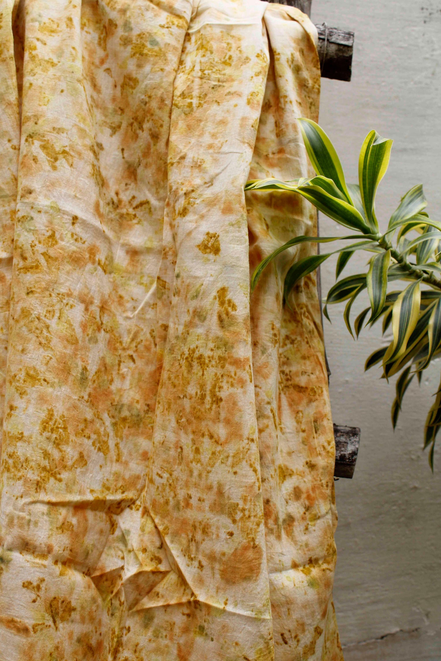A thousand petals scarf