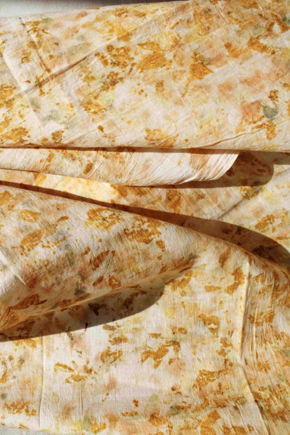 A thousand petals scarf